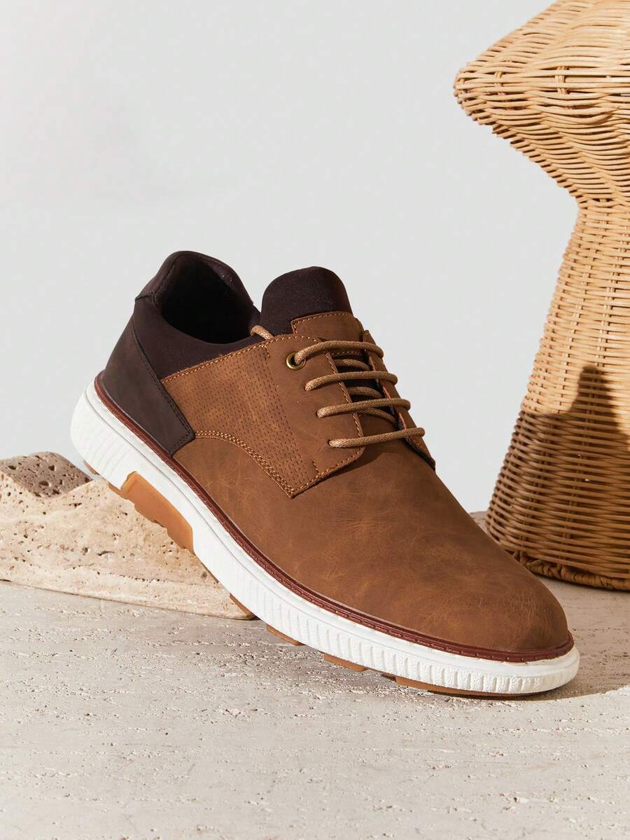Baskets homme à empiècements - image 3