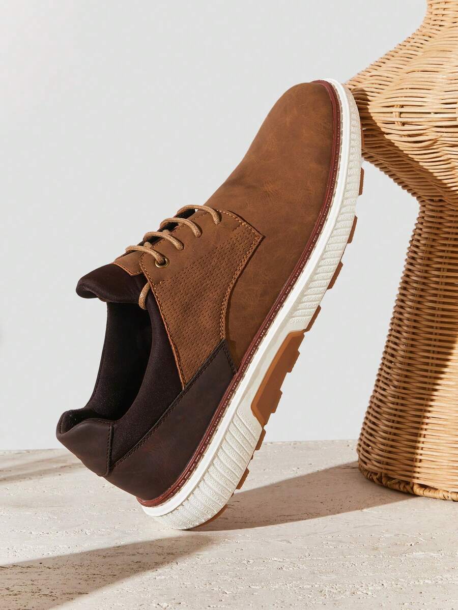 Baskets homme à empiècements - image 4