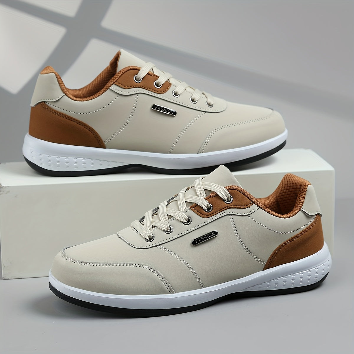 Baskets homme à lacets bicolores - Beige