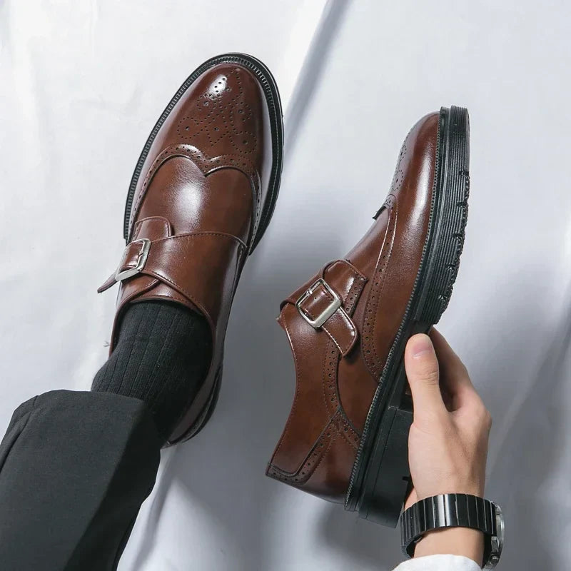 Chaussures homme à bride perforées - image 7