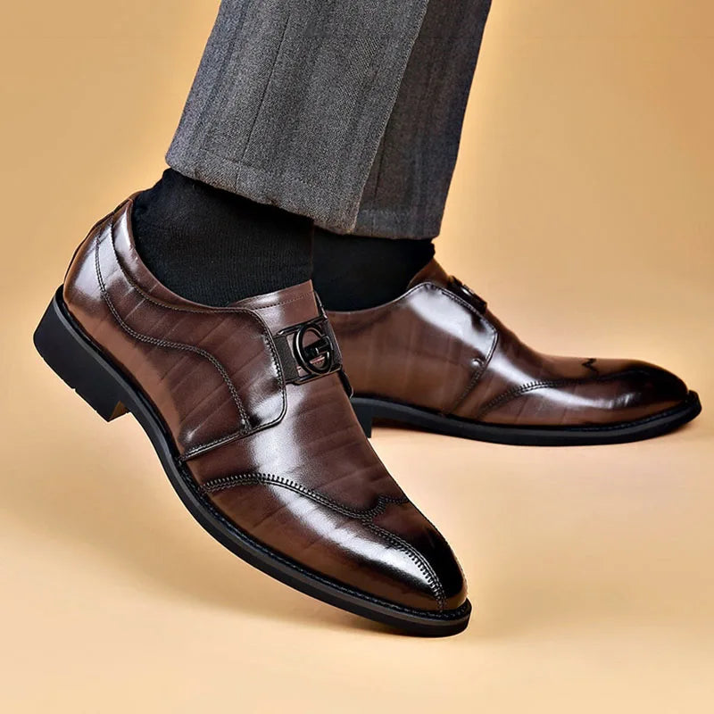 Chaussures homme à lacets bout allongé - Noir