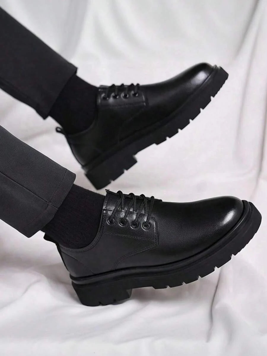 Derbies homme à œillets - image 5