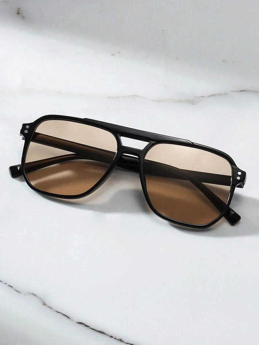 Lunettes de soleil homme à pont clé - image 8