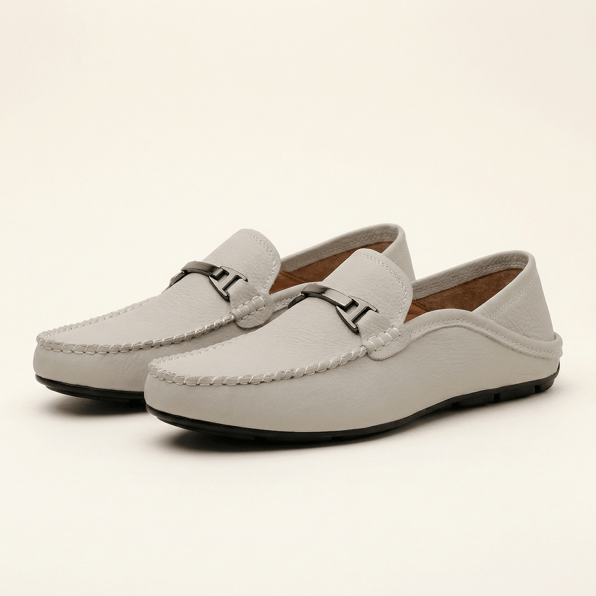 Mocassin à Ornement Métallique en Cuir Lisse - image 2