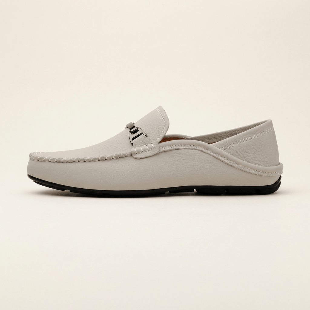 Mocassin à Ornement Métallique en Cuir Lisse - Beige