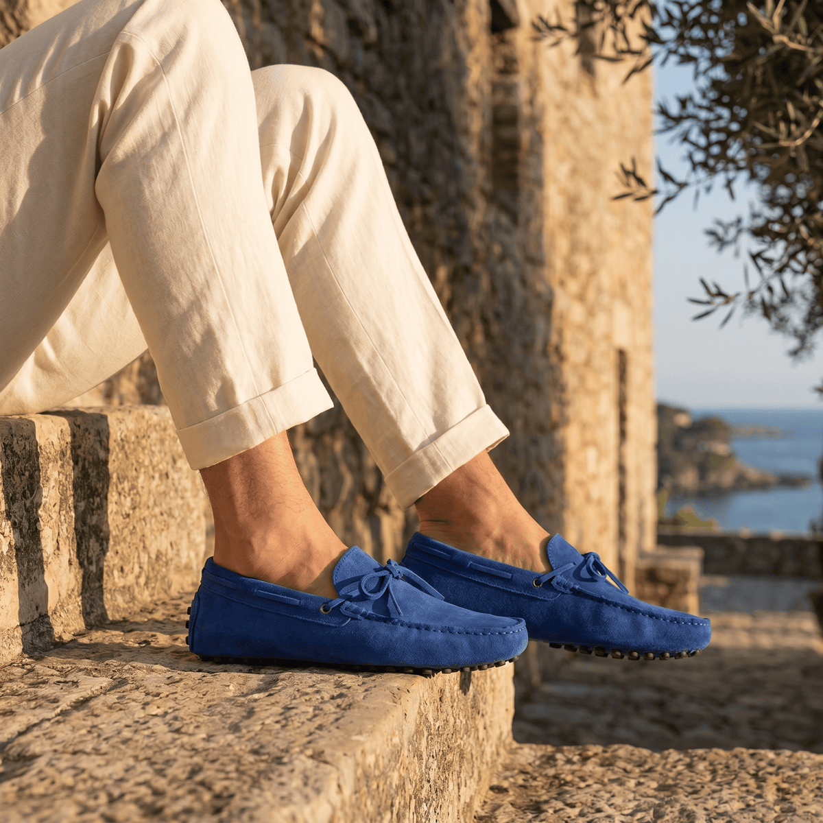Mocassin à Picots en Daim avec Lacets Décoratifs - image 10