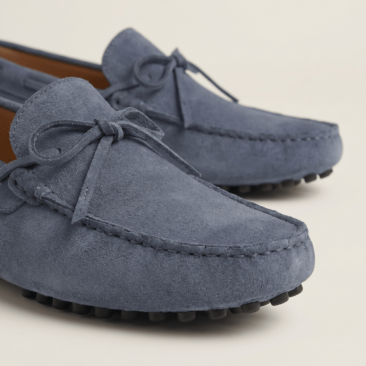 Mocassin à Picots en Daim avec Lacets Décoratifs - image 23