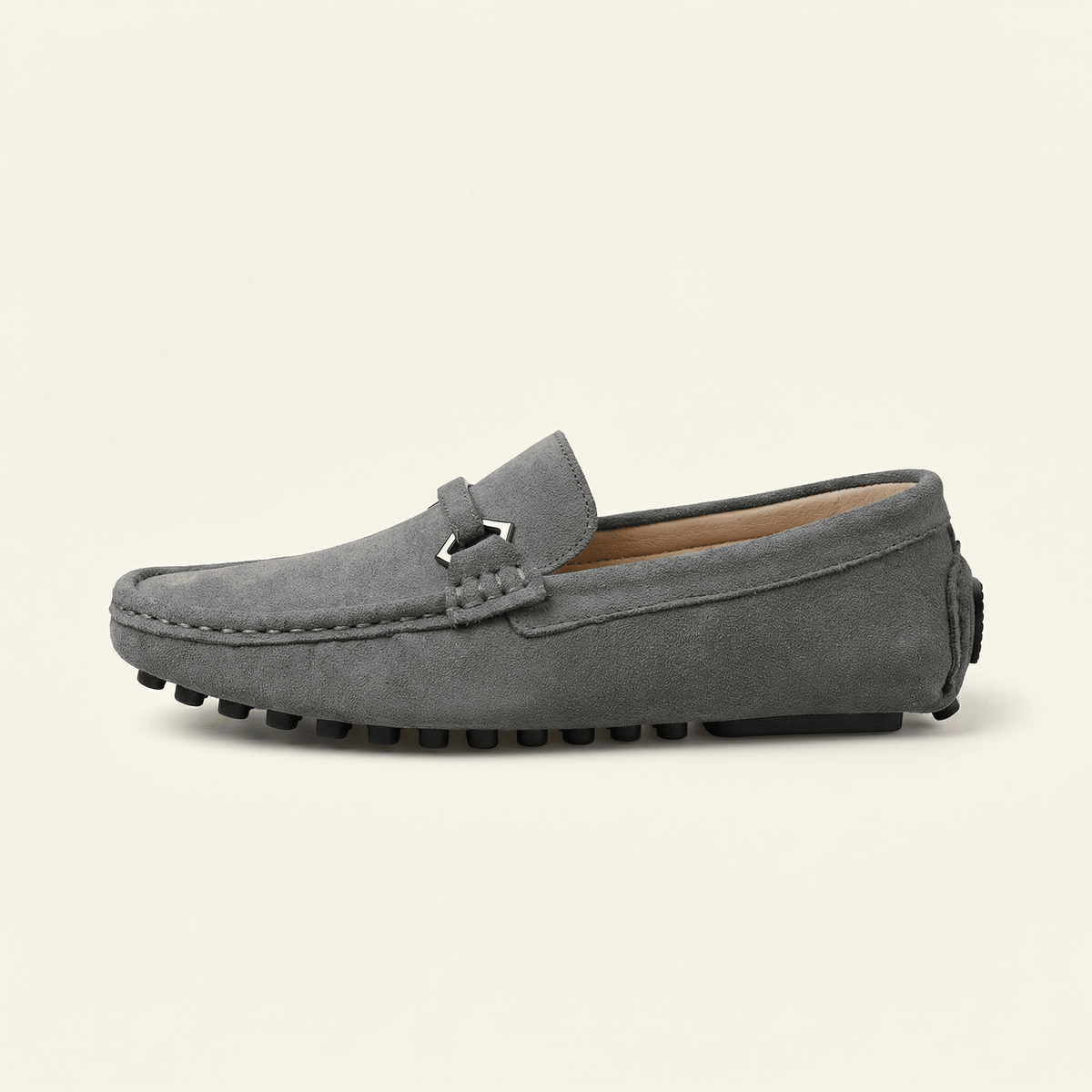 Mocassin à Picots en Daim avec Ornement Métallique - Gris