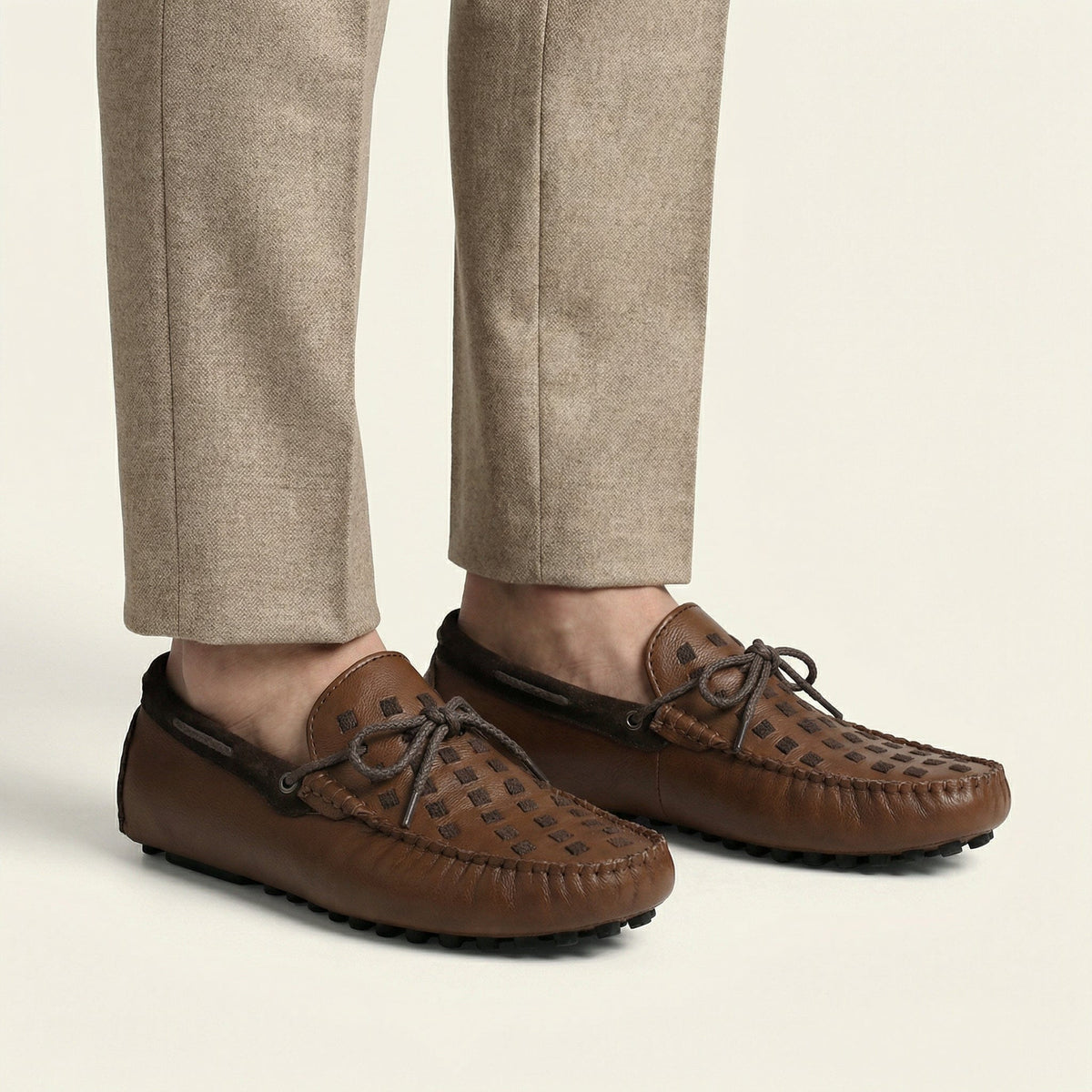 Mocassin à Picots Tressé en Cuir avec Lacets Décoratifs - image 9
