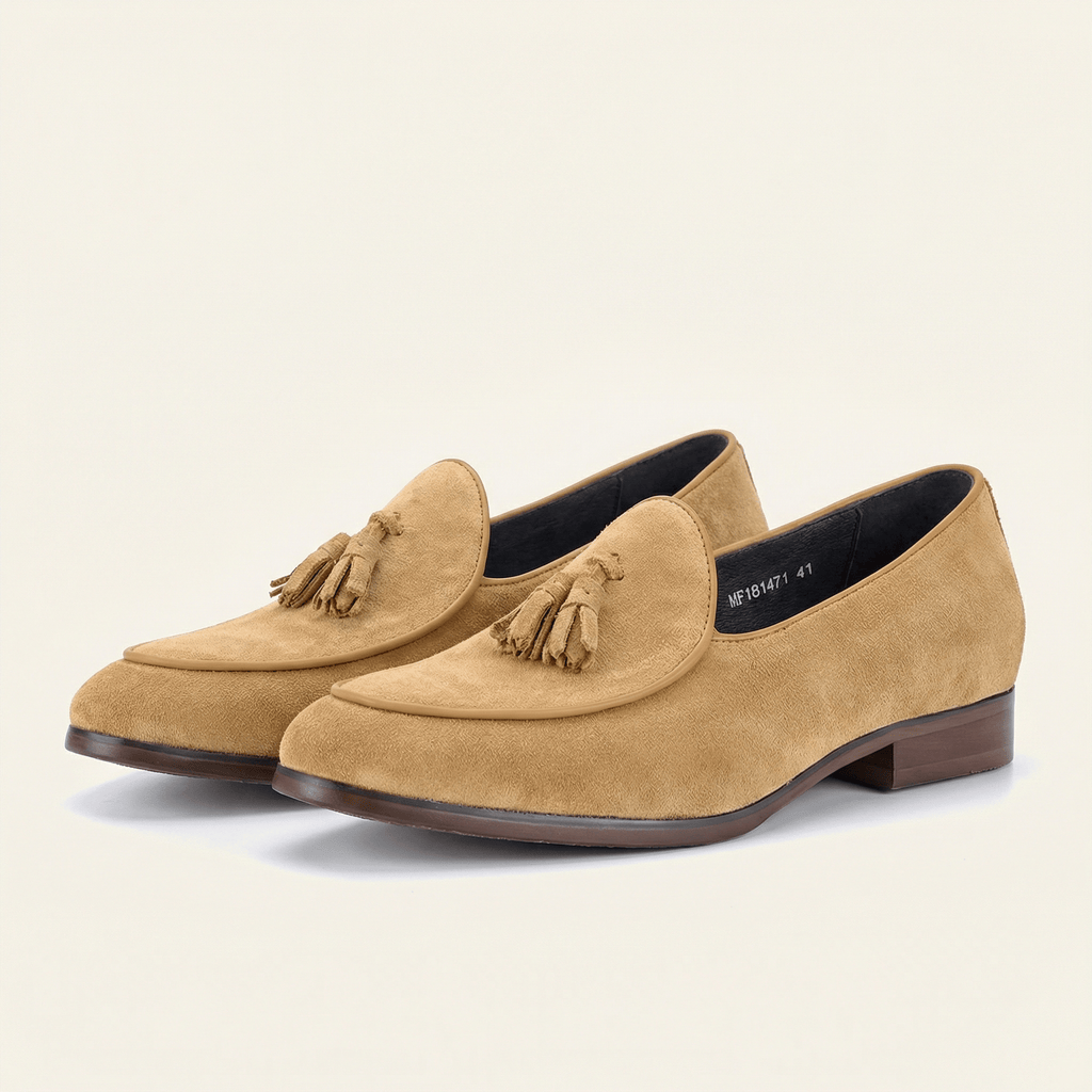 Mocassin Classique à Pampilles en Cuir Suédé avec Petit Talon - image 2