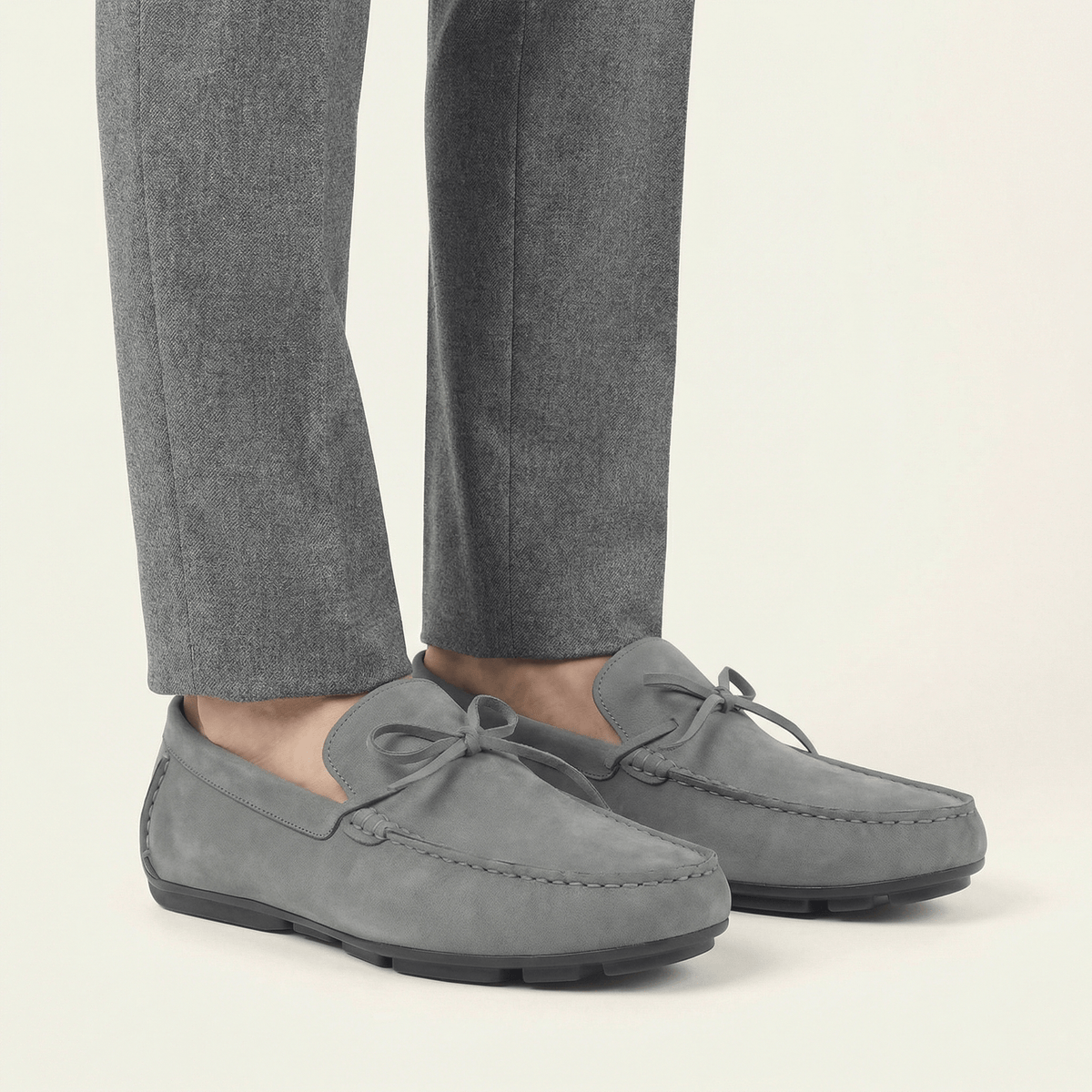 Mocassin Gris à Lacets Décoratifs - image 3
