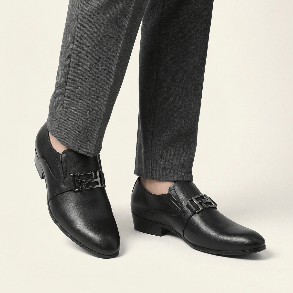 Mocassin Homme Habillé Slip-on à Ornement Métallique en Cuir - image 3