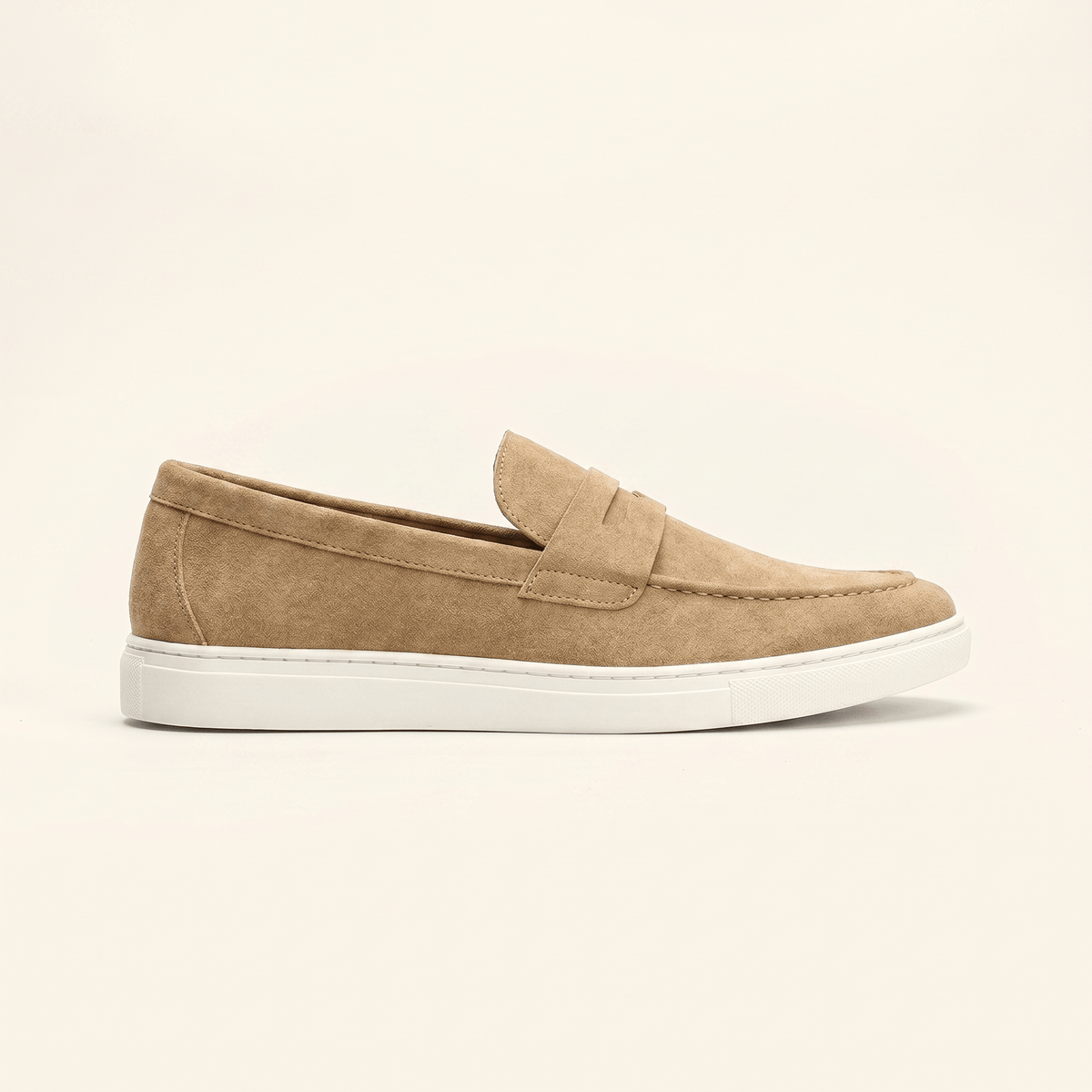 Mocassin Homme Penny Loafer en Daim à Semelle Contrastée - Beige