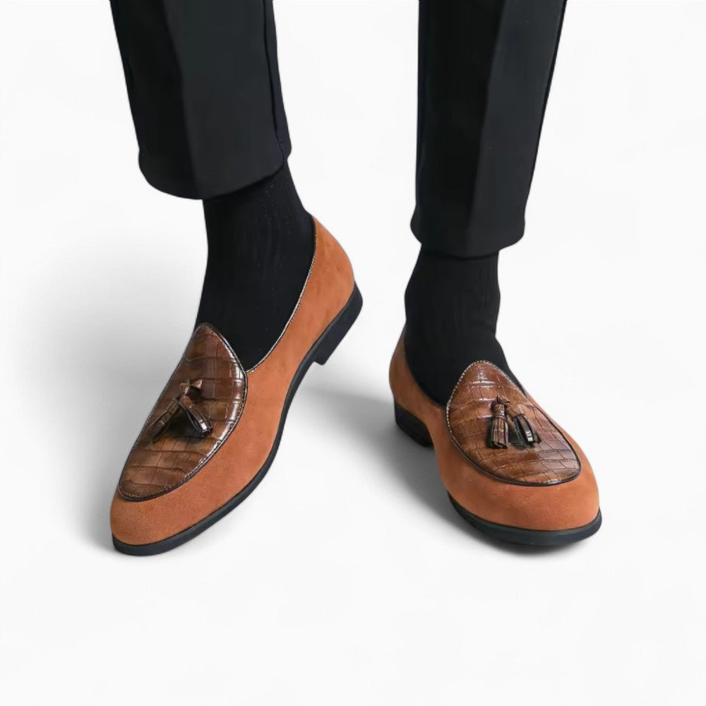 Mocassins À Glands En Daim Avec Torsade En Cuir - image 4