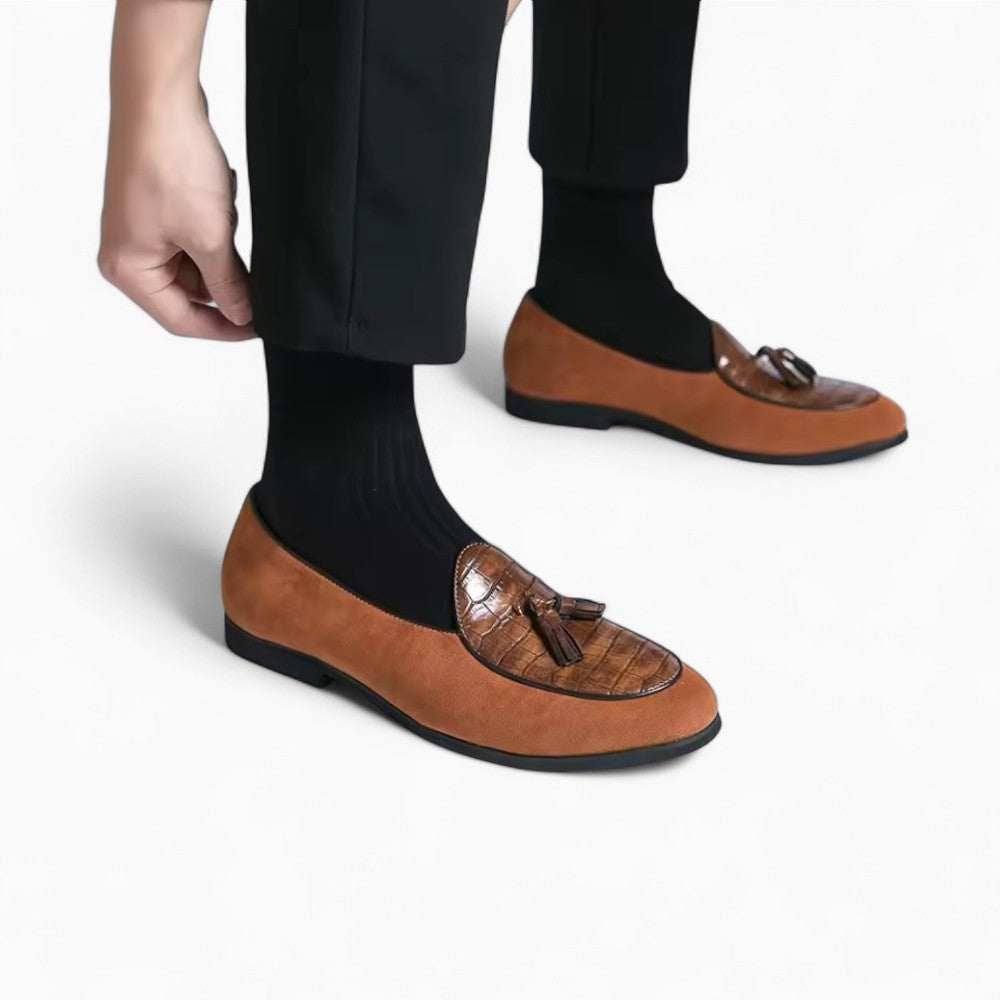 Mocassins À Glands En Daim Avec Torsade En Cuir - image 6