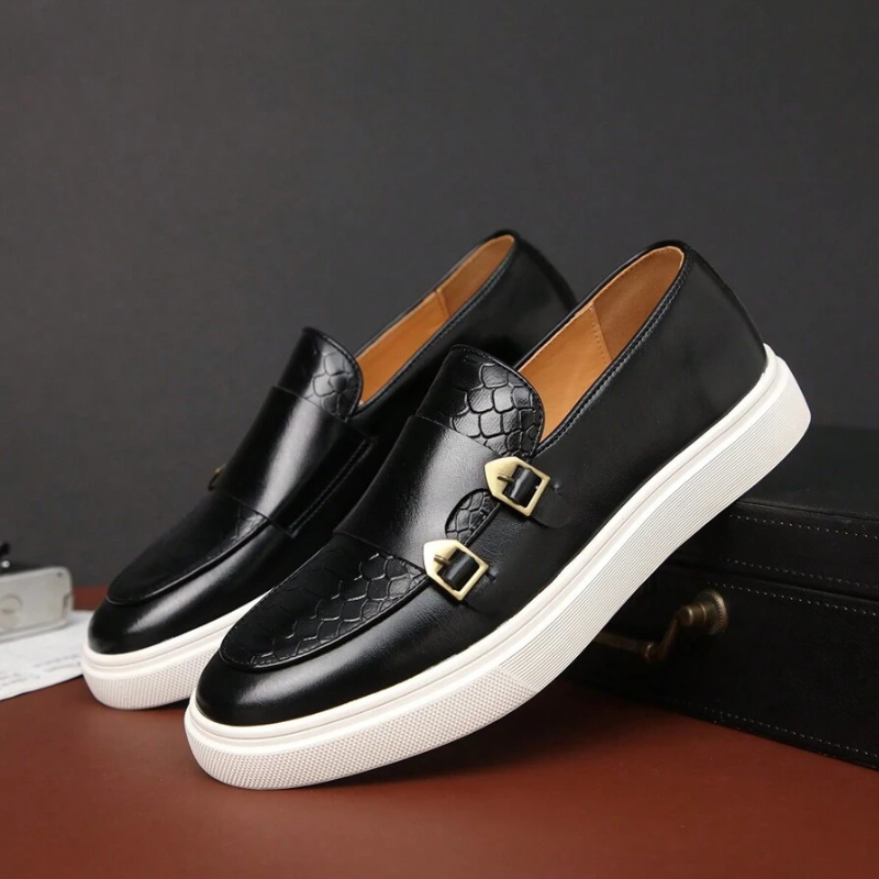 Mocassins homme à boucles - image 3