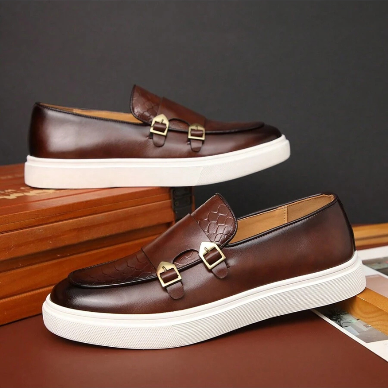 Mocassins homme à boucles - image 5