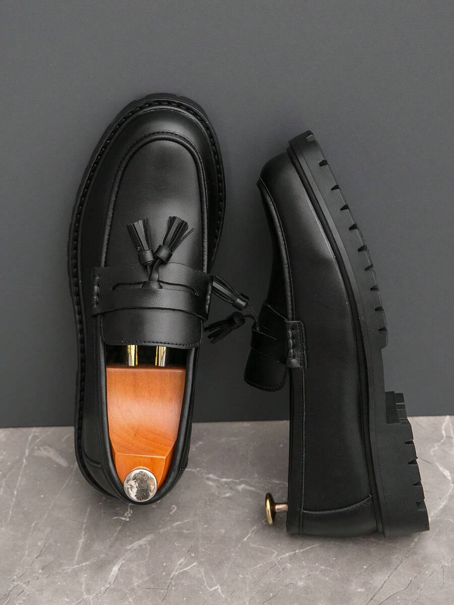 Mocassins homme à bride frangée - image 8