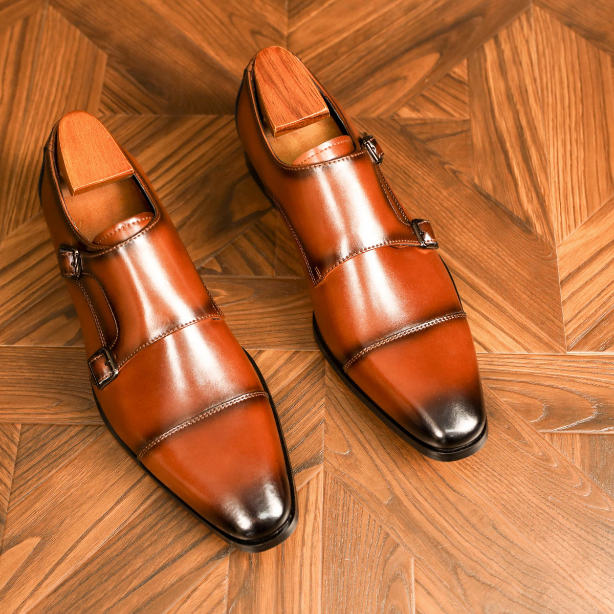 Mocassins homme à brides croisées - image 4