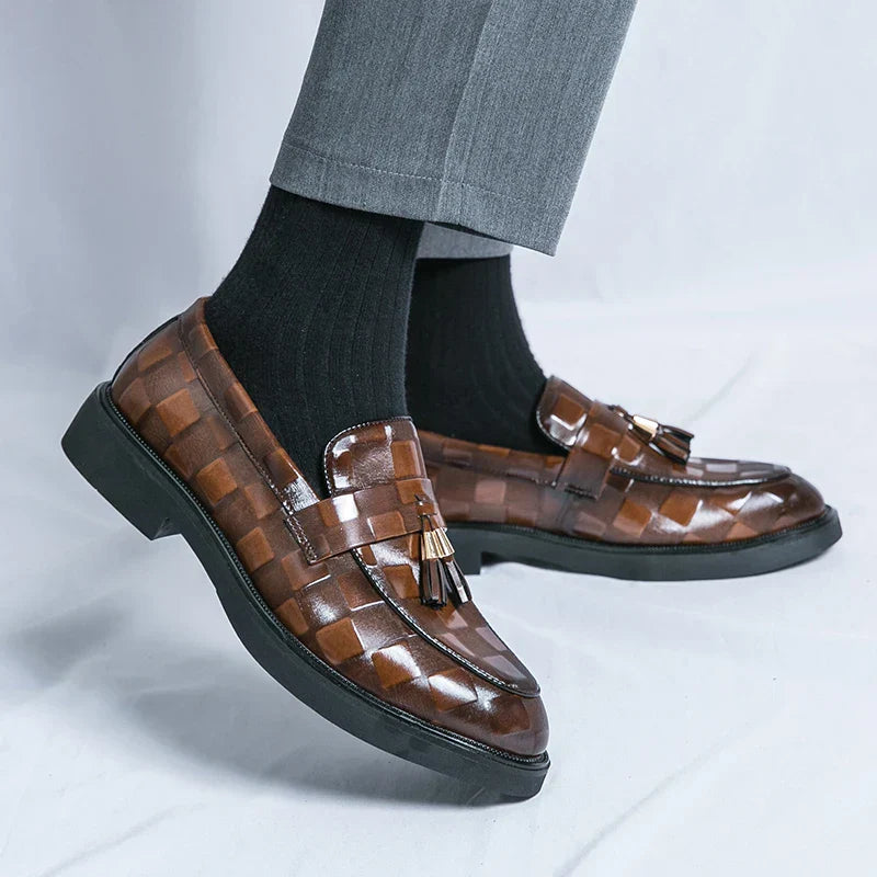 Mocassins homme à pampilles - image 8