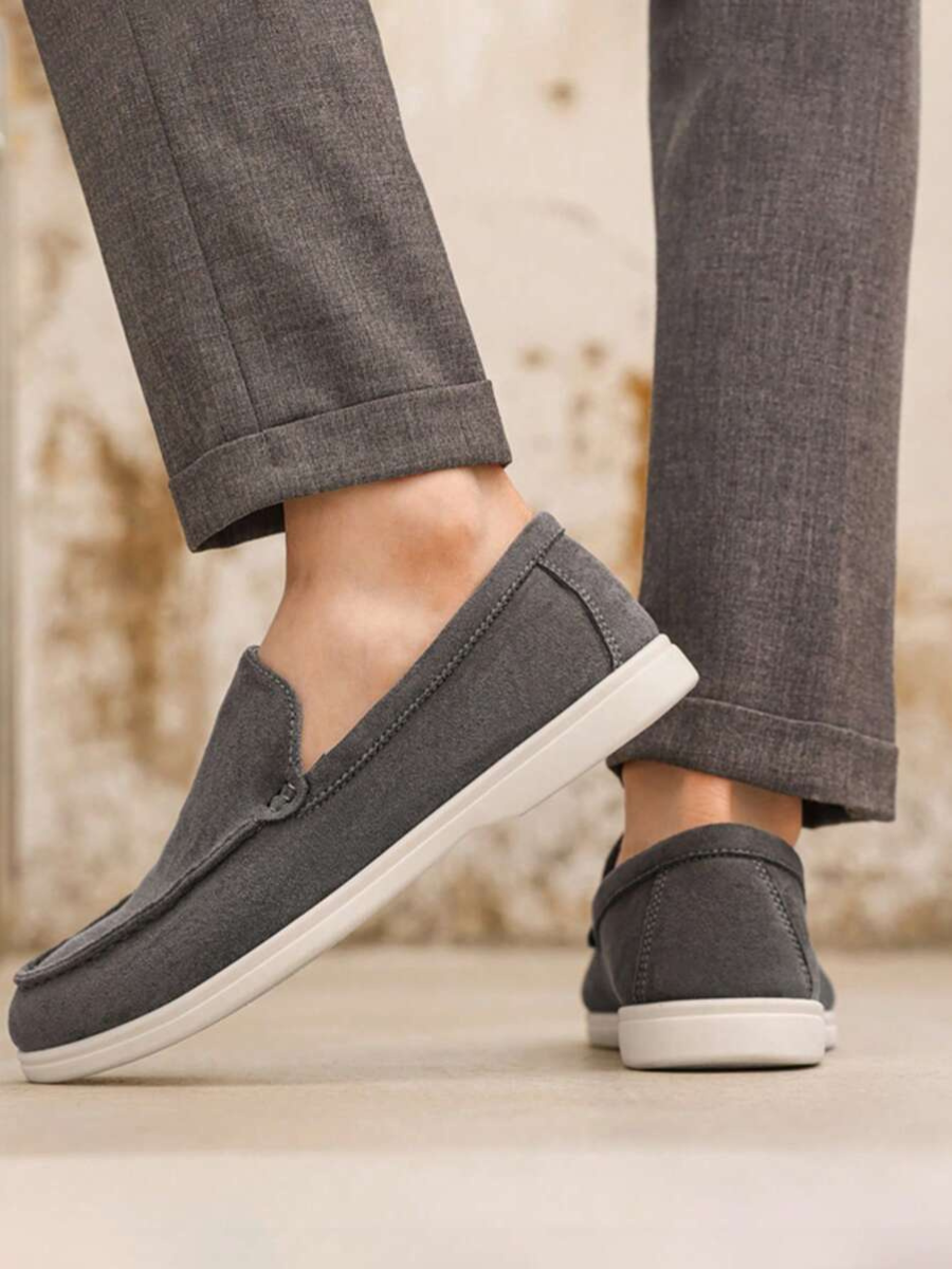 Mocassins homme à semelle contrastée - image 4
