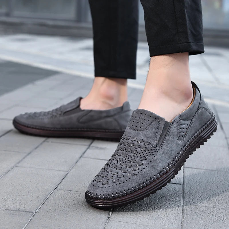 Mocassins homme ajourés - image 8