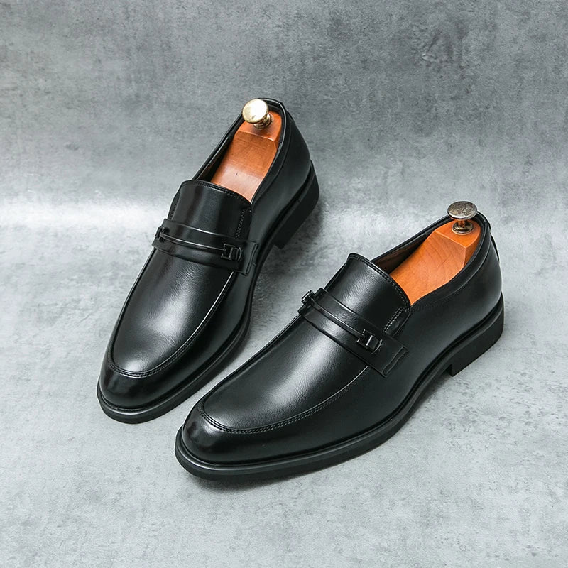 Mocassins homme barrette métallique - image 3