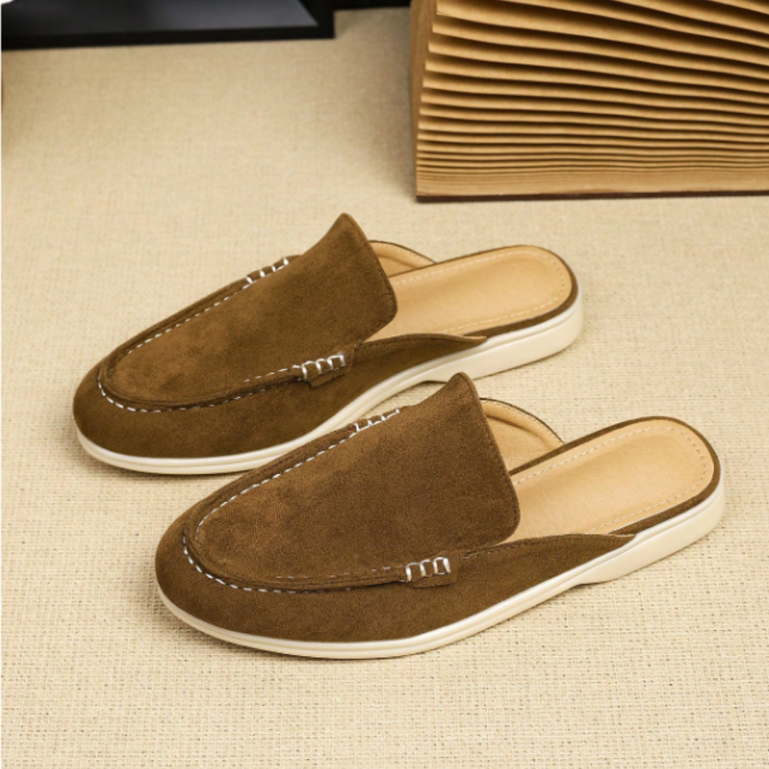 Mules homme à détail métallique - image 3
