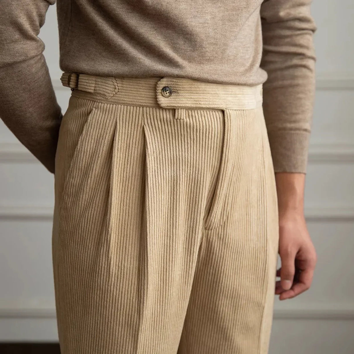 Pantalon homme plissé en velours côtelé - image 2