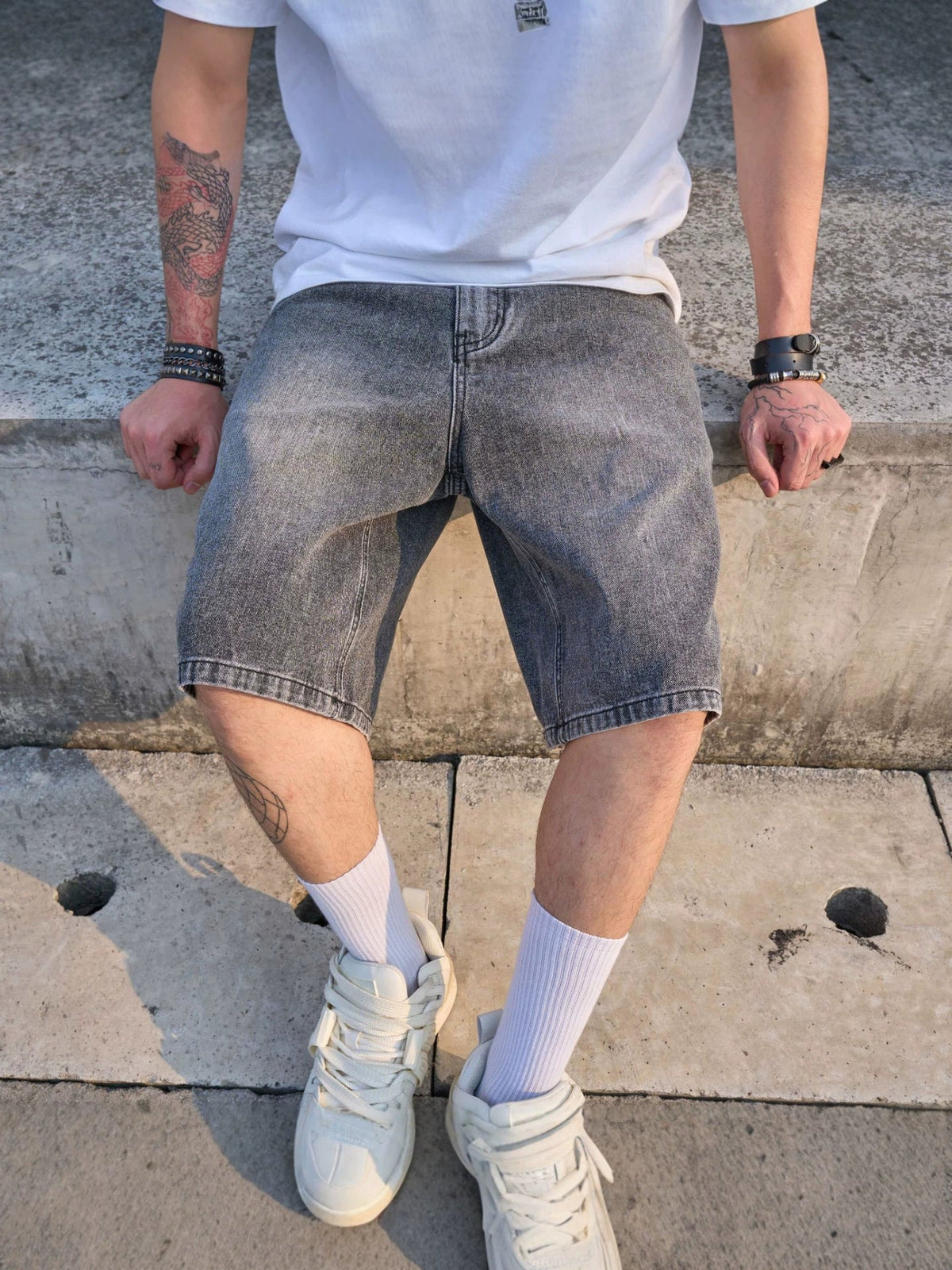 Short homme délavé - image 5